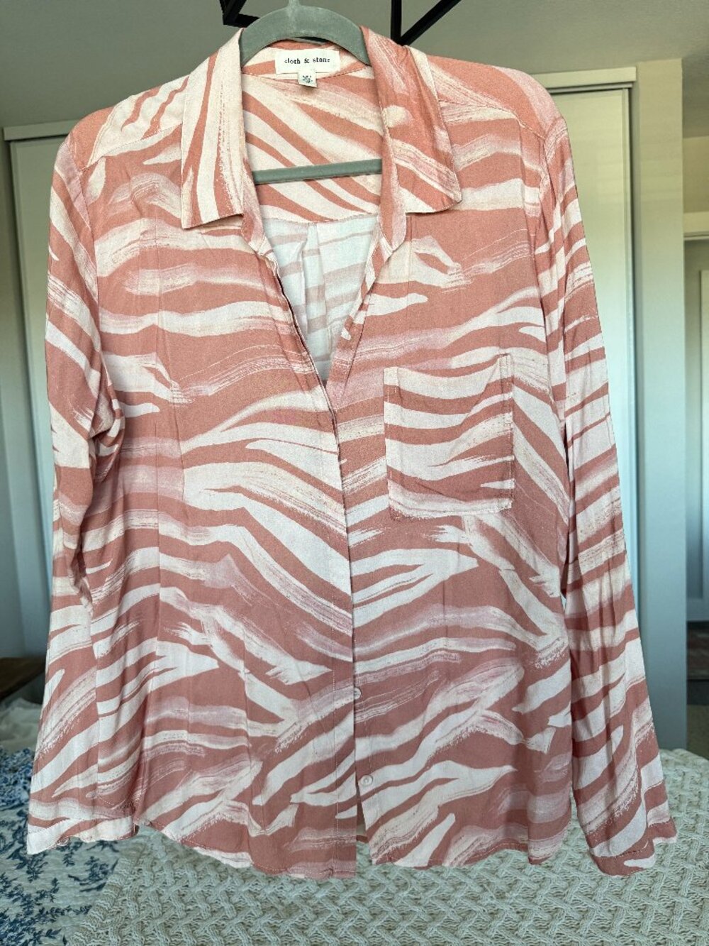 Cloth & Stone Anthropologie Mauve Cream Abstract Stripe Button Down XL Rayon
